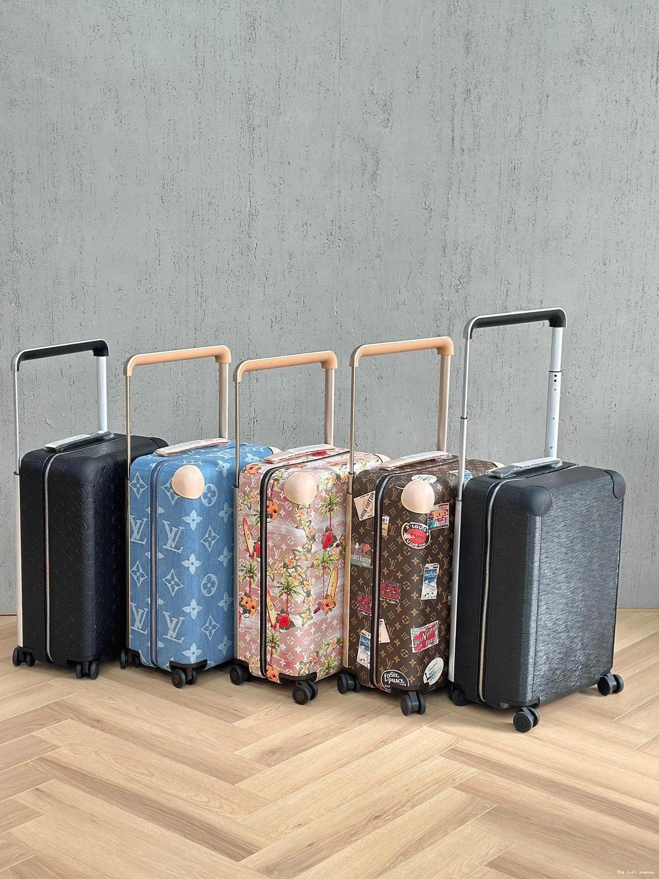CUSTOM HORIZON MONOGRAM CABIN 37L SUITCASE 55 EMBOSSED 0821